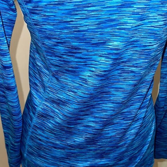 Under Armour Blue Fitted Long Sleeve Zippered Sweatshirt Size Small - Picture 10 of 11